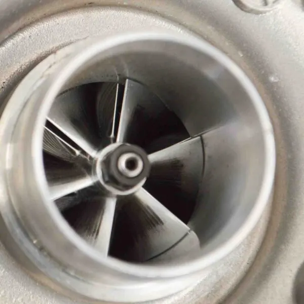 Turbo Ford Kuga II OEM 53031015170 - Usado image 6