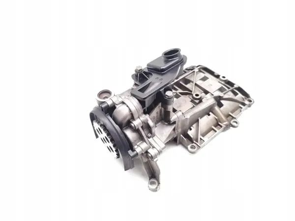 BMW Öljypumppu OEM 7798014 N47 2.0D moottorille image 10