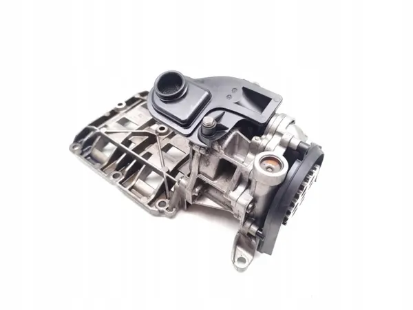 BMW Öljypumppu OEM 7798014 N47 2.0D moottorille image 9