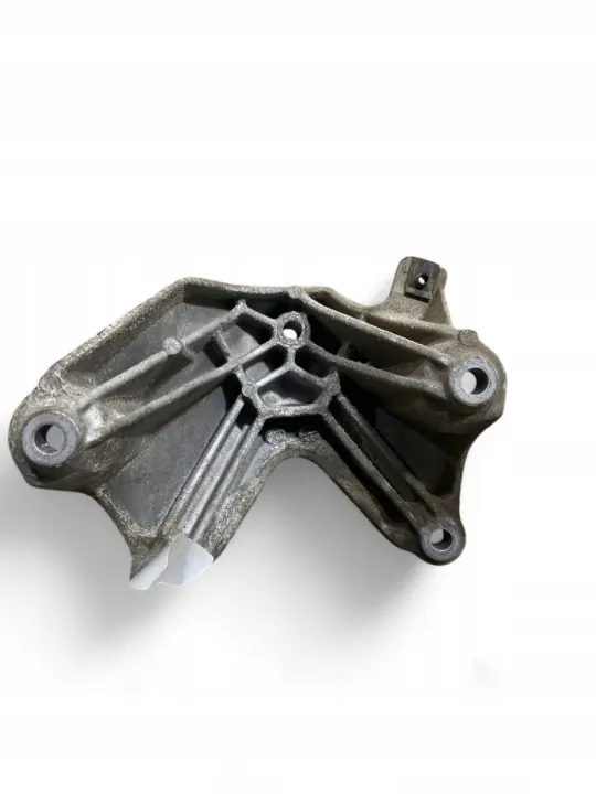 Support cloison centrale Audi e-tron 2021 OEM 4KE599307A image 6