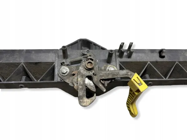 Cerrojo de anclaje cinturón delantero OEM ABM22070 image 4