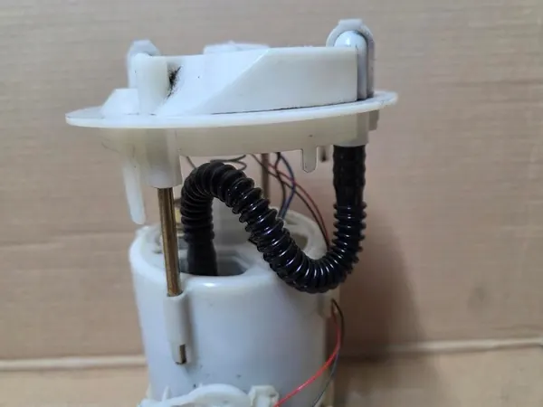 Brandstofpomp Drijver Renault Scenic II 2.0 8200537622A image 3