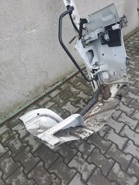 OEM ĆWIARTKA BOK SŁUPEK PRÓG LEWY KABINY VOLVO FL 6 00-06 image 6