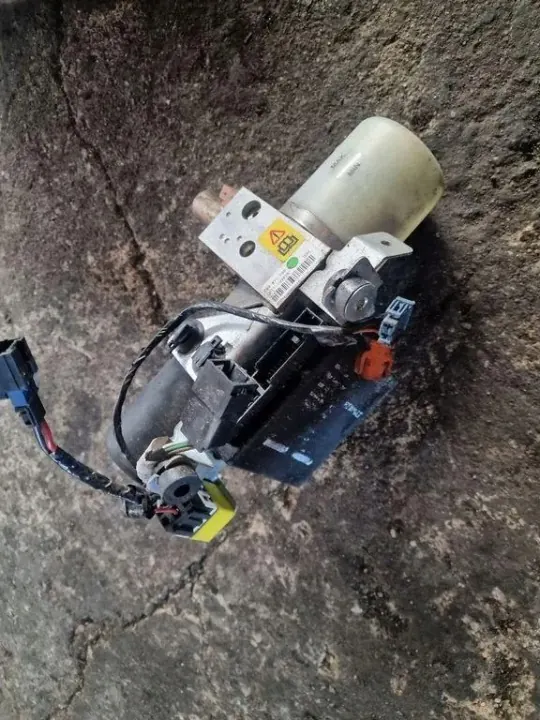 Bomba hidráulica OEM E84871789 para Renault Megane II image 2