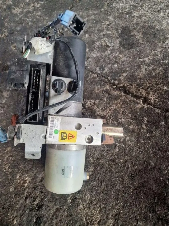 Bomba hidráulica OEM E84871789 para Renault Megane II image 3