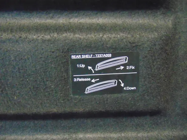 Mitsubishi Colt VI Lift achterbakplank OEM PÓŁKA BAGAŻNIKA TYŁ image 5