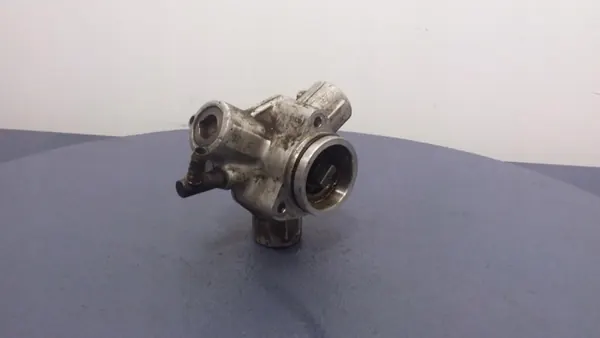 VW Golf IV 1.6 FSI högtrycksbränslepump OEM 036127025J image 3