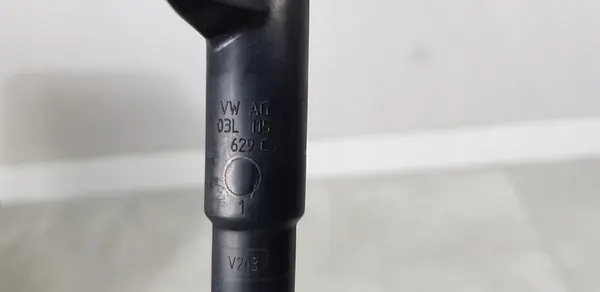 Öljytikku VW Amarok 03L115629C image 3