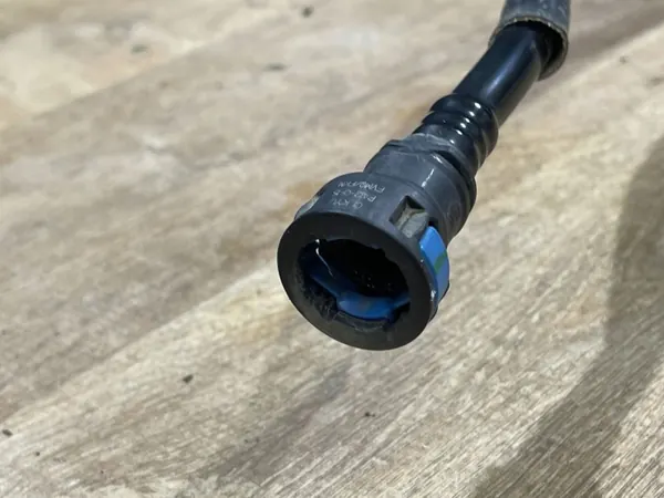 Conduto de combustível OEM CPLA-9B337-AD para Range Rover Vogue image 3