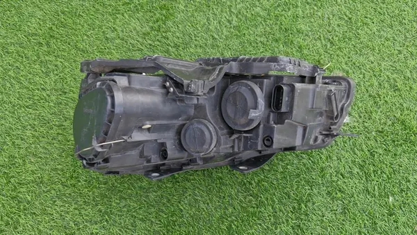 Farol dianteiro direito VW Golf VI 5K1941006M image 5