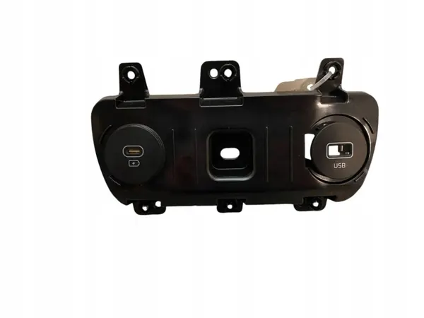 Kia EV6 2021 USB-Anschluss OEM 96123CV910 image 2