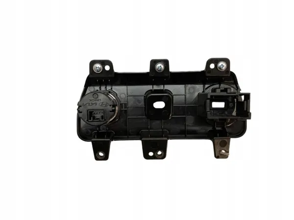 Kia EV6 2021 USB-Anschluss OEM 96123CV910 image 3