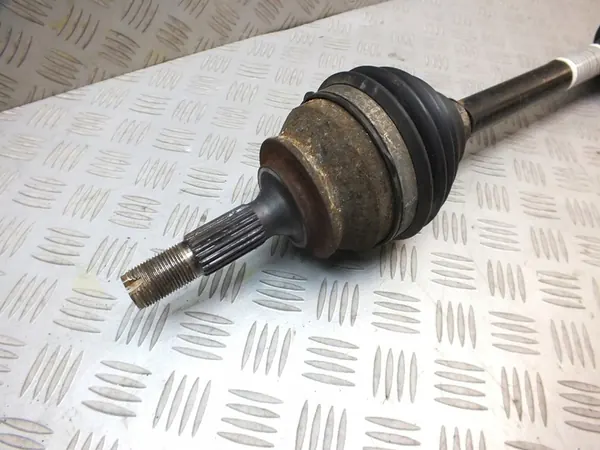 Citroen C3 III 1.2 PureTech Arbre de transmission avant gauche court 9801048580 image 2