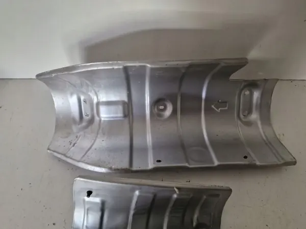Escudo térmico escape Kia Stonic 2023 OEM AAA20518 image 3
