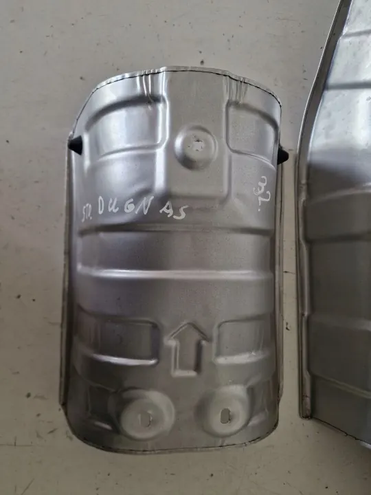 Escudo térmico escape Kia Stonic 2023 OEM AAA20518 image 6