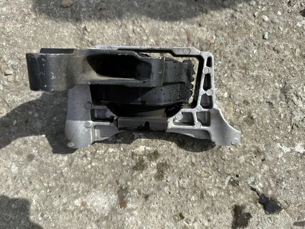 FORD KUGA II MK2 Moottorin tuki F1F1-6F012-AC image 2