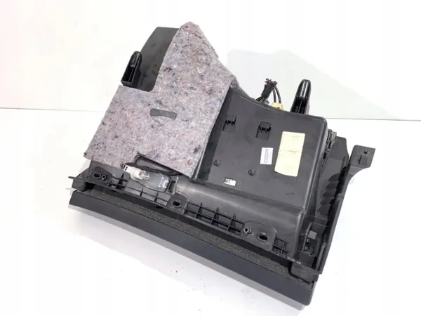 Passagerarhandskfack OEM LORK-625-55332 Mercedes W176 image 3