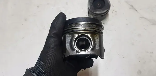 BMW F30 F32 F10 E70 F15 F01 3.0D 3.5D N57D30A/B - Kolv image 5