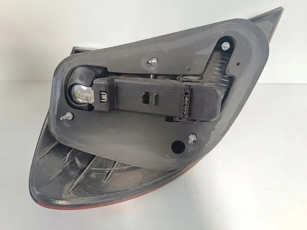 RECHTER ACHTERLAMP MERCEDES C-KLASA W203 A2038202664 image 2