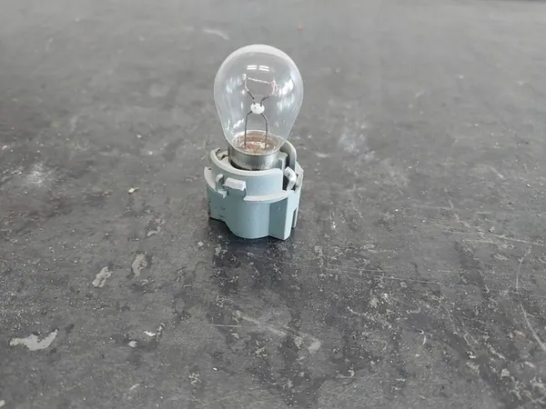 Rear Lamp Insert Right Volkswagen PASSAT B5 Sedan 3B5945257C image 2