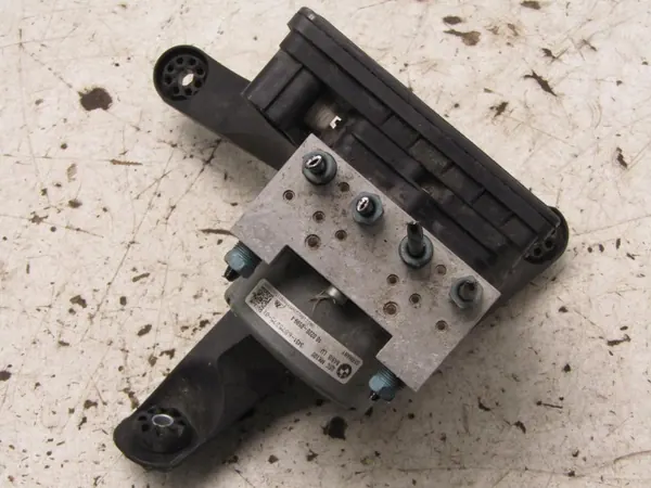 Pompe ABS OEM 6875276 pour Mini F55 F56 F57 1.5D image 4