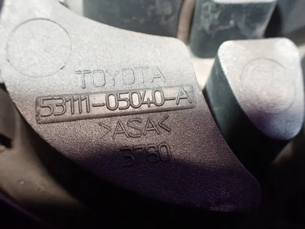 Toyota Avensis I T22 Sedan 00-03 Kühlergrill OEM Zawada-366498- image 4