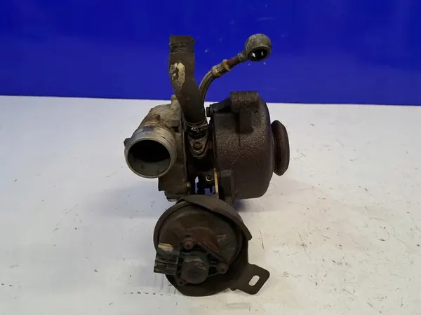 Turbocharger VOLVO V50 2.0L diesel 2004 OEM 36002265 image 2
