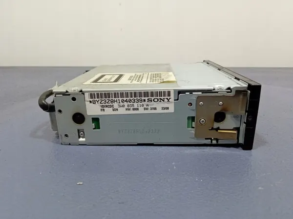 Bentley Continental CD-Wechsler OEM 3W0035110A image 4