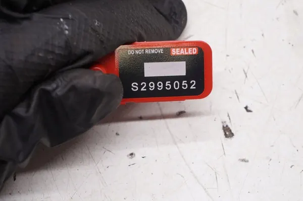 VOLVO V70 III XC70 II Relaamoduuli 30751798 image 3