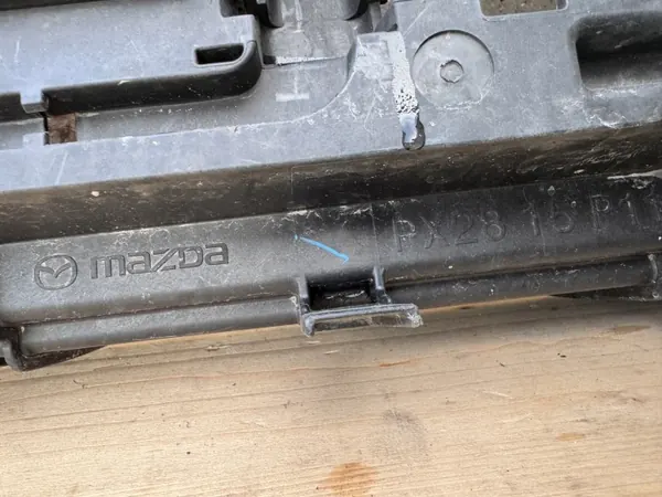Mazda CX-60 Ilmaohjausverho OEM PX2815P11 image 7