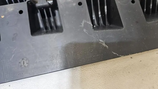 Original frontbåge Audi A3/S3 image 4