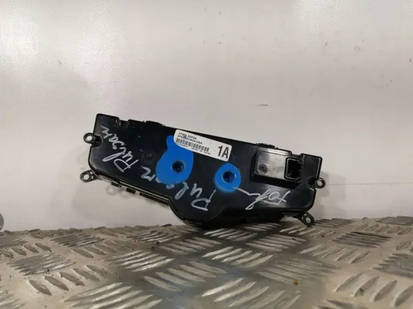 Panneau Climatisation Nissan Pulsar 2015 OEM 275003ZP0A image 4