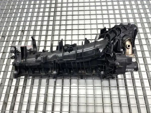 Colector de admisión OEM 8579245 para BMW G31 2.0 190CV image 2
