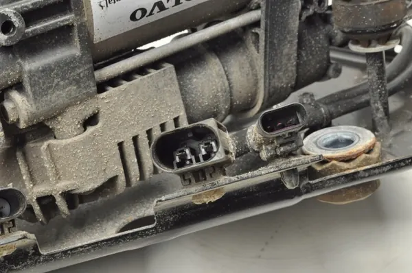Compresor de suspensión Volvo OEM 32315091 para XC60/XC90 image 8