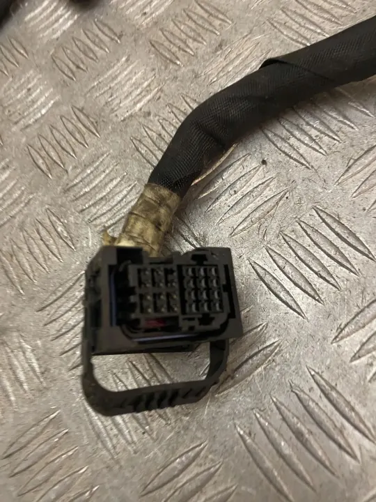 BMW OE Ruiskutusarja OEM 8581459 5-sarjalle image 4