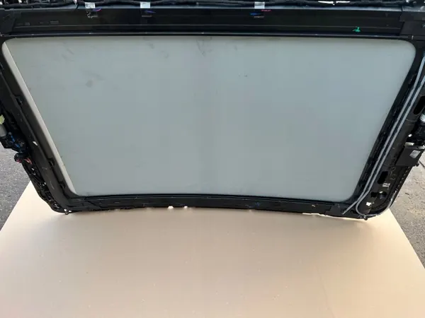 Audi Q5 80A Panoramakatto OEM 80A877041D image 5