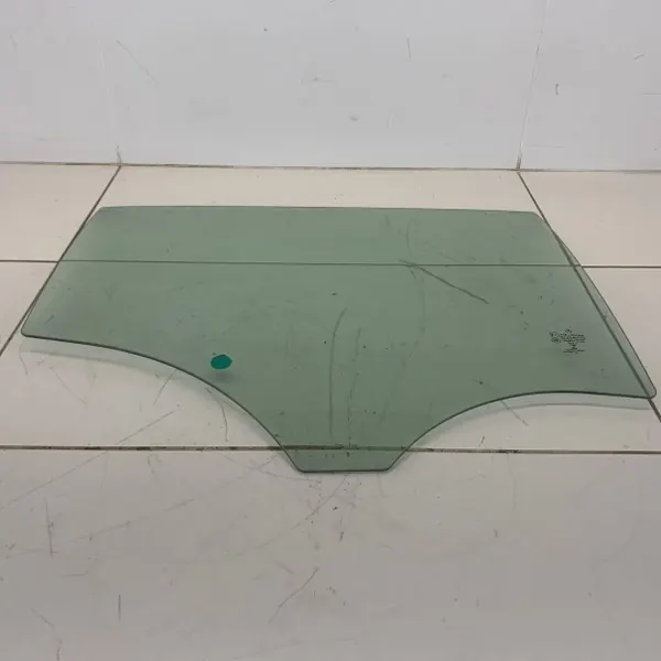 Höger bakdörrs glas AS2 MERCEDES GLA W156 2016 image 2