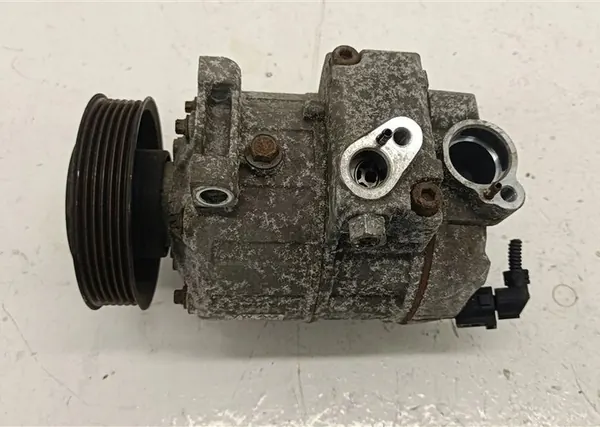 Ilmastointikompressori Audi A3 2.0 FSI VW Passat B6 1K0820803L image 2