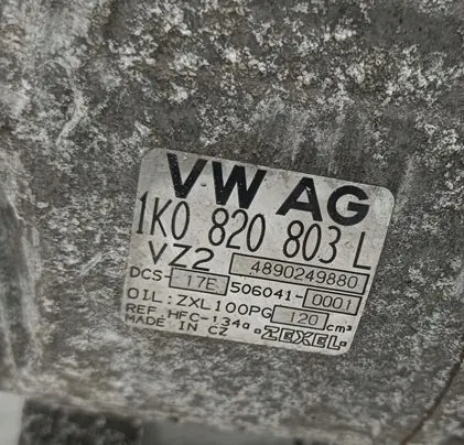Ilmastointikompressori Audi A3 2.0 FSI VW Passat B6 1K0820803L image 3