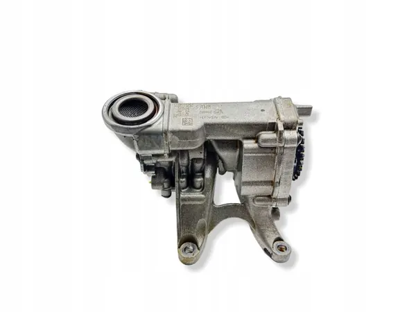 Bomba de aceite usada OEM 8631810 para BMW 1 F40 1.5 image 4