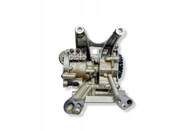 Bomba de aceite usada OEM 8631810 para BMW 1 F40 1.5 image 5