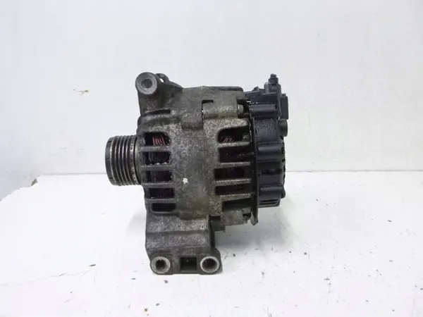 Vaihtovirtageneraattori Mercedes W169 2.0 A-luokka 04-12 115A image 2