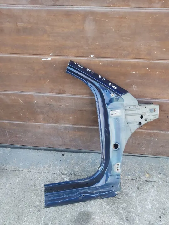 OEM T25 A-pilari oikea etu Toyota Avensis 03-08 image 3