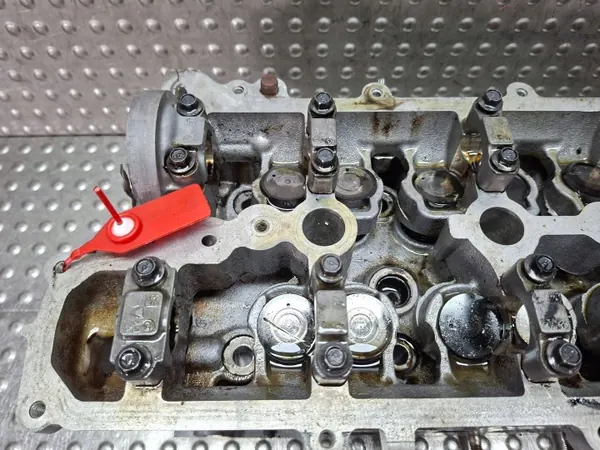 Culata Motor OEM 110425271R - Usada image 4