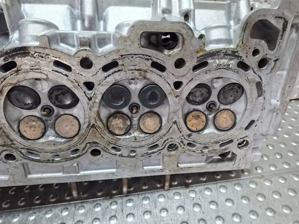 Culata Motor OEM 110425271R - Usada image 9