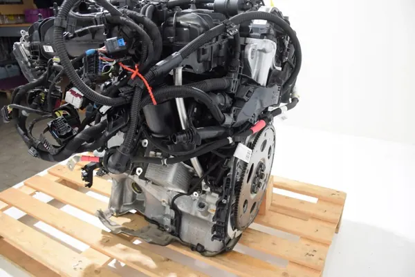 BMW B46D B46B20B Motor -11km Begagnad OEM 5A4C7C2 image 9