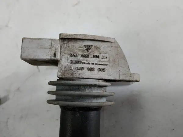 Porsche Tändspole 9A160210405 image 3