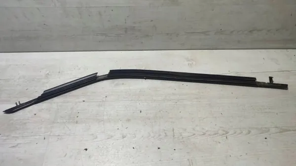 Moldagem traseira direita Toyota C-HR 2019 OEM P7GH image 3
