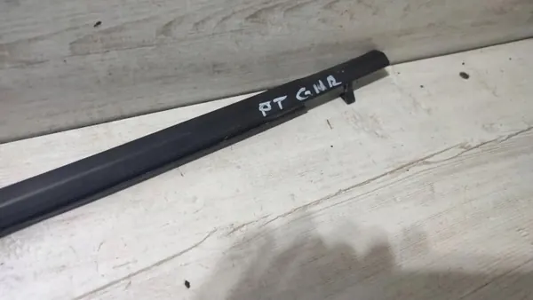 Moldagem traseira direita Toyota C-HR 2019 OEM P7GH image 4