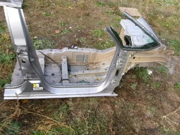 CITROEN C4 PICASSO II GRAND LIFT Ubral Cuarto Derecho image 2